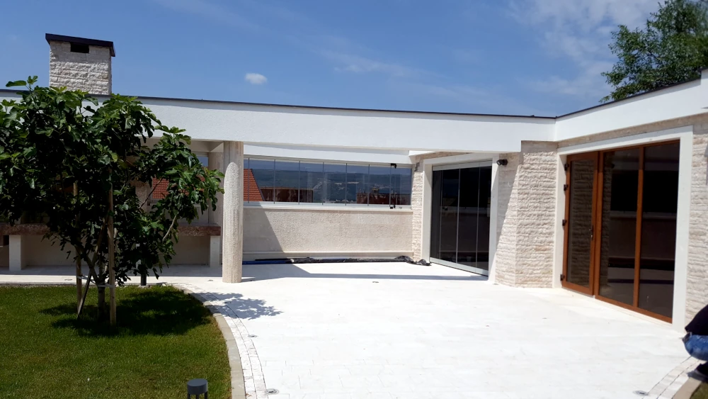 obiteljska kuća N.E.